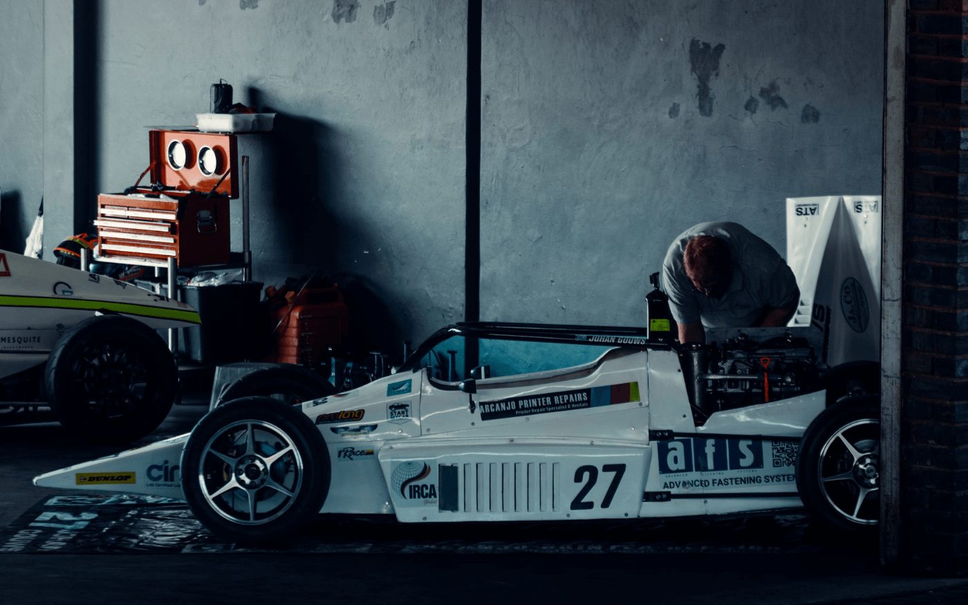 Gouws Motorsport garage behind the scenes